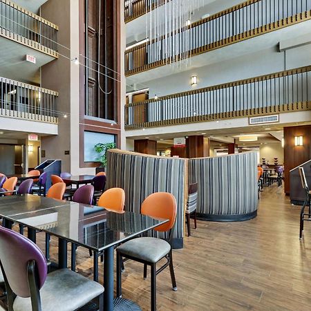 Drury Plaza Hotel San Antonio Airport エクステリア 写真